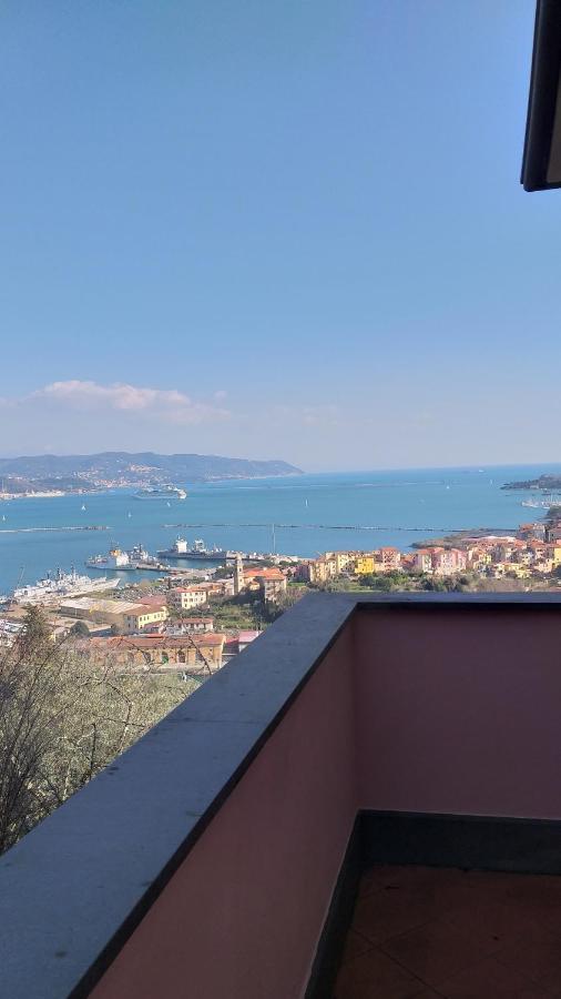 Villa Il Pettirosso La Spezia Bagian luar foto