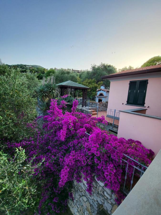 Villa Il Pettirosso La Spezia Bagian luar foto