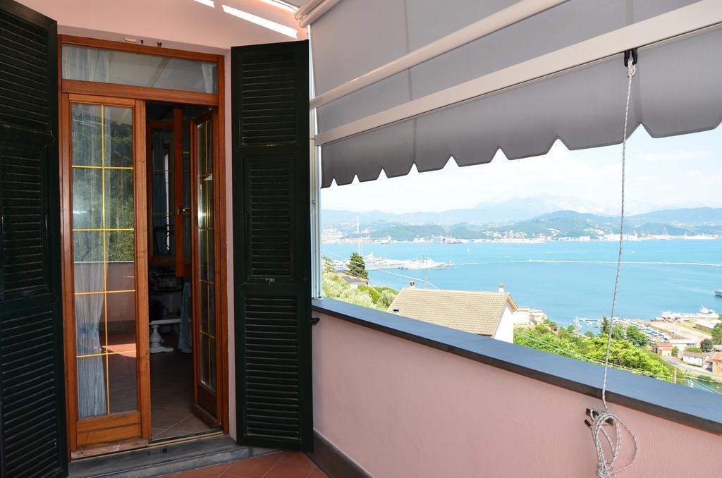 Villa Il Pettirosso La Spezia Ruang foto