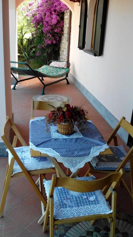 Villa Il Pettirosso La Spezia Ruang foto
