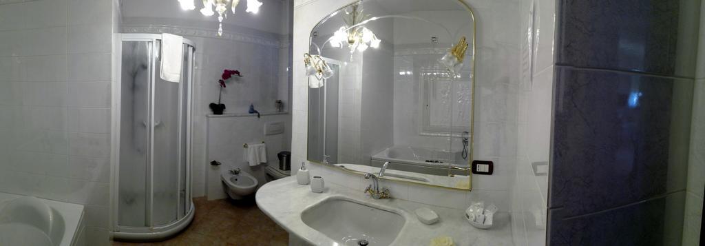 Villa Il Pettirosso La Spezia Bagian luar foto